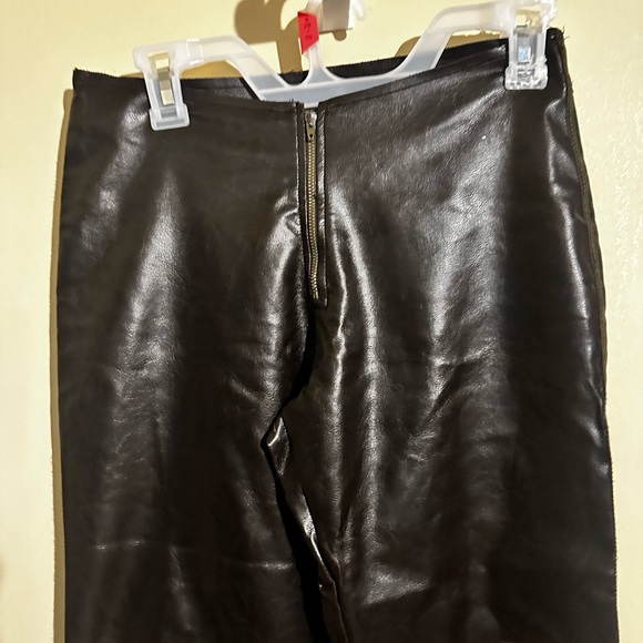 Pants - Picture 4 of 10